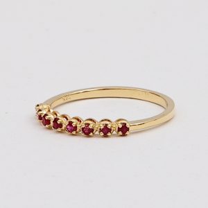 Argolla Oro Amarillo y Rubies