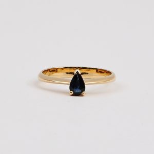 Anillo Oro Amarillo y Zafiro